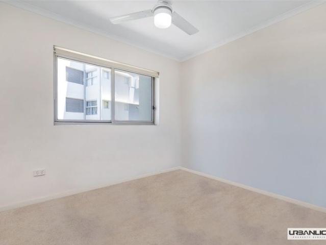Apartment for rent in Eight Mile Plains, Greater Brisbane