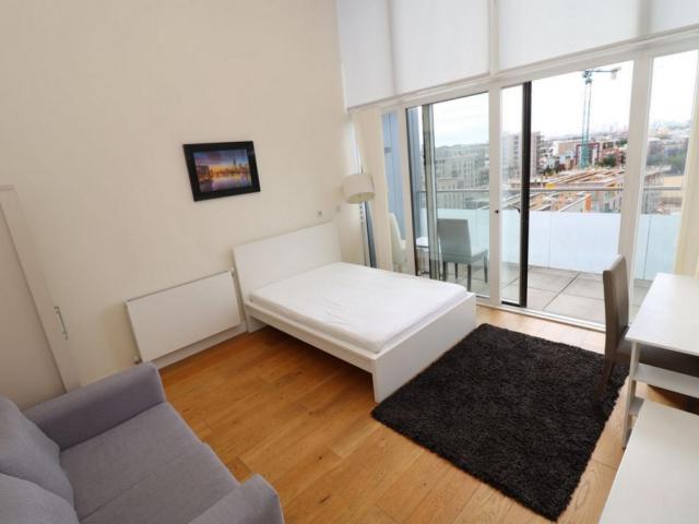 Room for rent in East Greenwich, Greater London