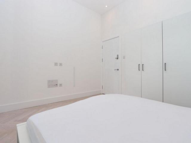 Room for rent in Barnsbury, Greater London