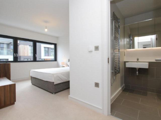 Room for rent in East Greenwich, Greater London