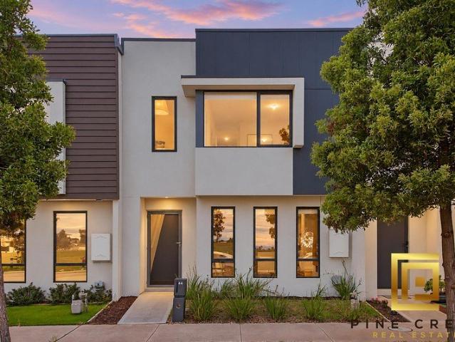 House for sale in Attwell, Melbourne