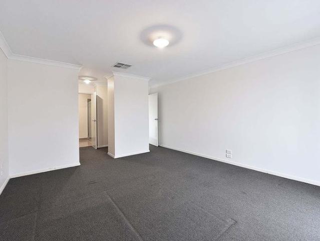 House for rent in Greenvale Gardens, Melbourne