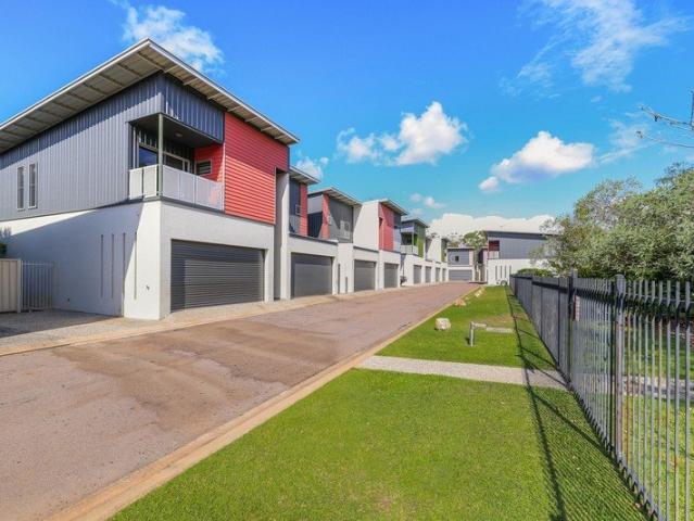 Townhouse for rent in Palmerston, Northern Territory
