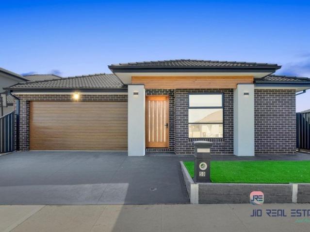 House for rent in Orchard Green, Melbourne
