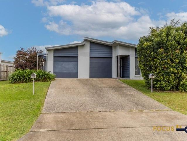 Duplex for sale in Beaconsfield