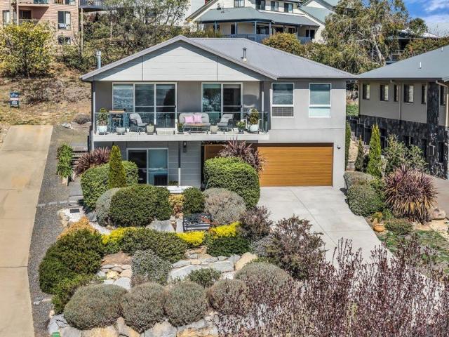 House for sale in Tyrolean, East Jindabyne