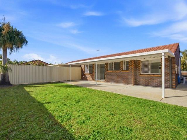 Duplex for rent in Coombabah, Gold Coast City