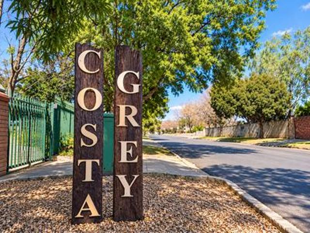 House for sale in Van Riebeeck Park, Kempton Park