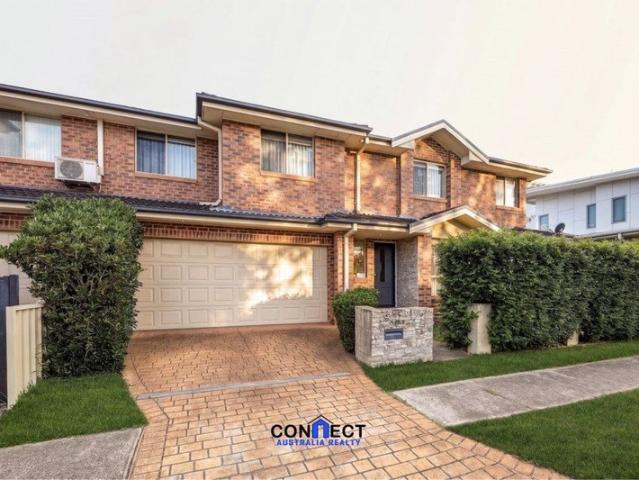 Duplex for rent in Panania, Sydney