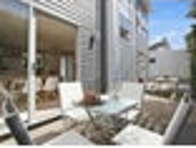 Townhouse for sale in Hillsborough, Taranaki