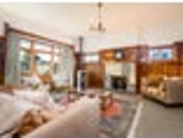 House for sale in Chaslands, Canterbury