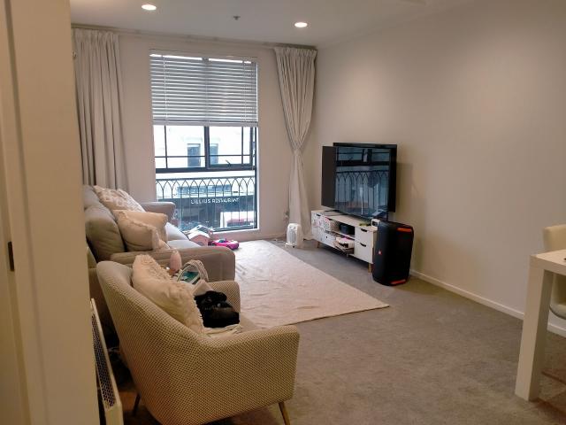 Apartment for rent in Newton, Auckland