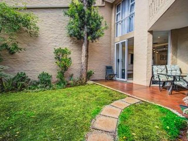 Townhouse for rent in Vosloorus, Gauteng