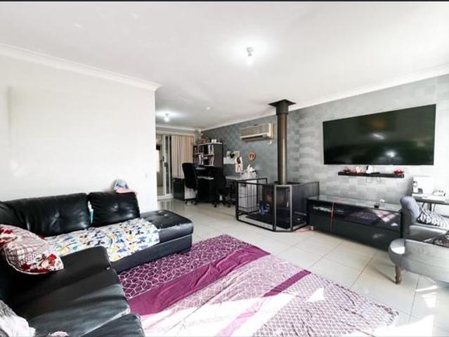 House for rent in Rosemeadow, Sydney
