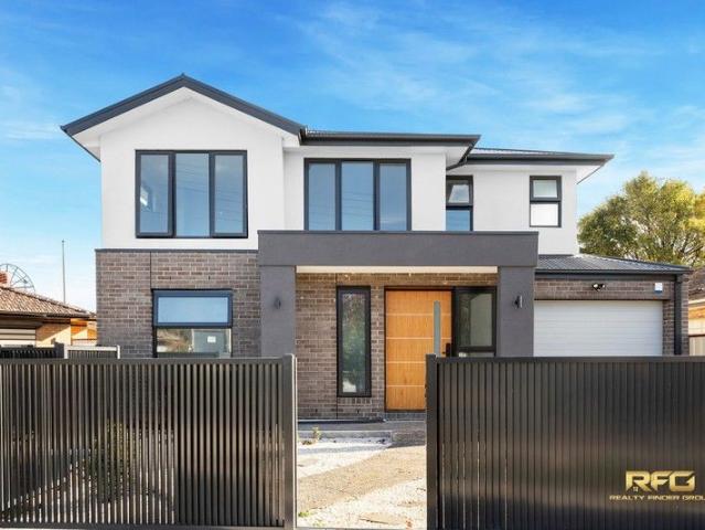Townhouse for sale in Camerons Creek, Victoria