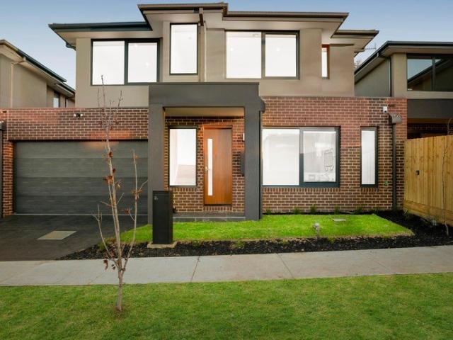 Townhouse for sale in Camerons Creek, Victoria