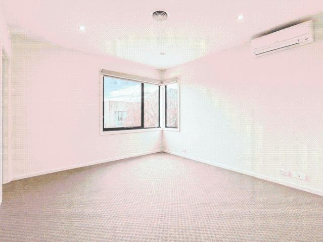 Townhouse for rent in Camerons Creek, Victoria