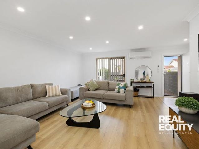 Townhouse for rent in Sydney, New South Wales