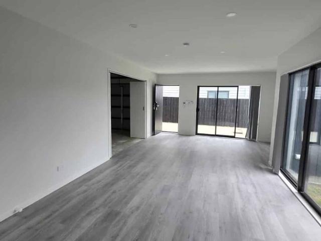 Townhouse for rent in Manurewa