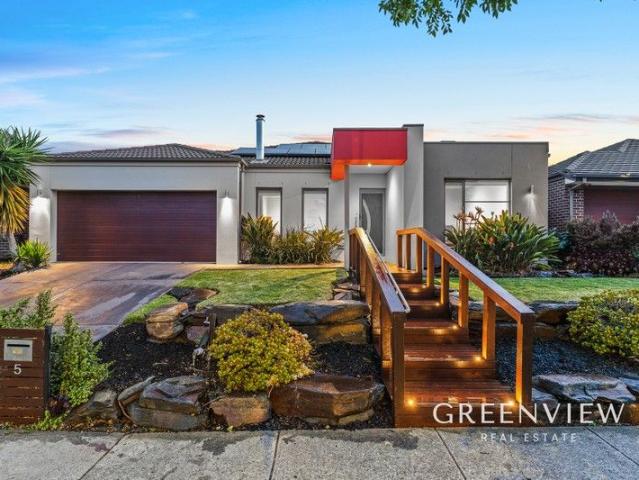 House for sale in Cranbourne North, Victoria
