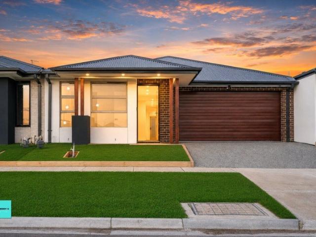 Cottage for sale in Camerons Creek, Victoria