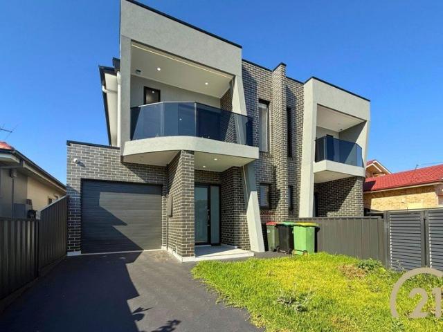 Duplex for rent in Sydney, New South Wales