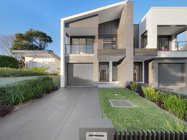 Duplex for rent in Sydney, New South Wales