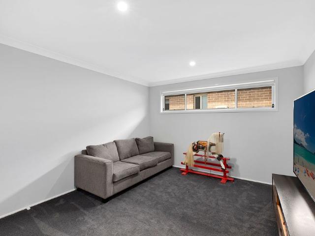 House for rent in Wadalba, New South Wales