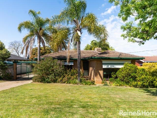 House for rent in Kooringal, Wagga Wagga City Council