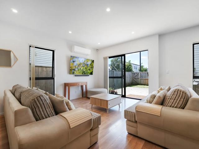 House for rent in Kauri Flats, Papakura