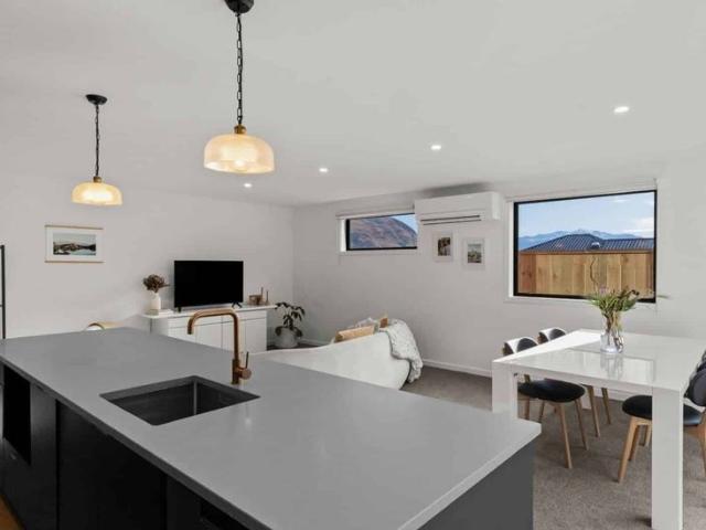 House for rent in Otakou