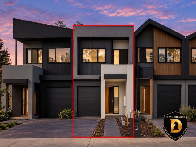 Townhouse for rent in Five Farms Estate, Melbourne