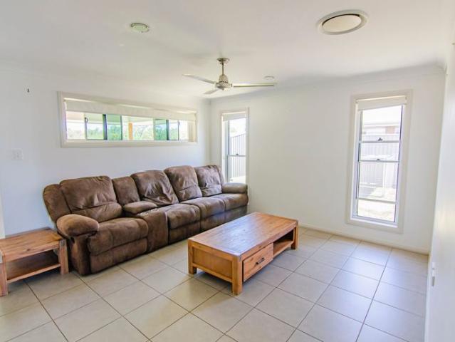 House for rent in Miles, Queensland