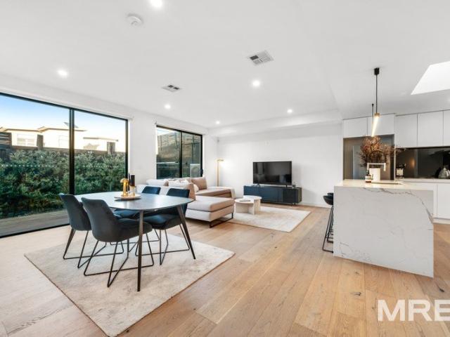 Townhouse for rent in Camerons Creek, Victoria