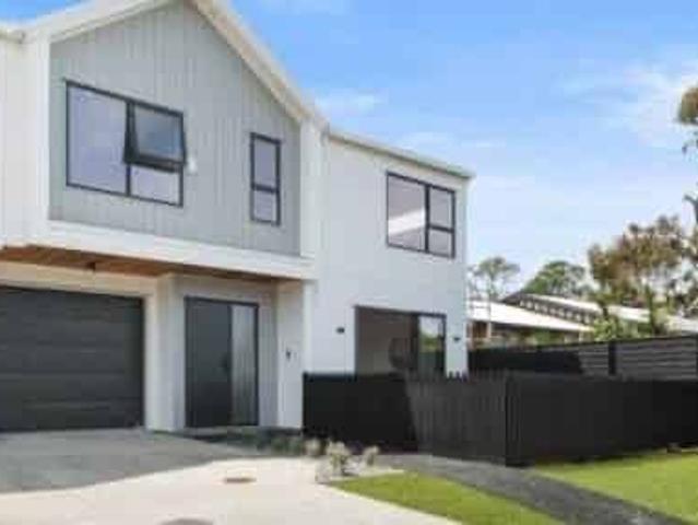 Townhouse for rent in Howick