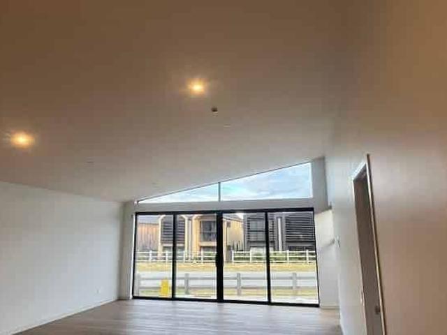House for rent in Otakou
