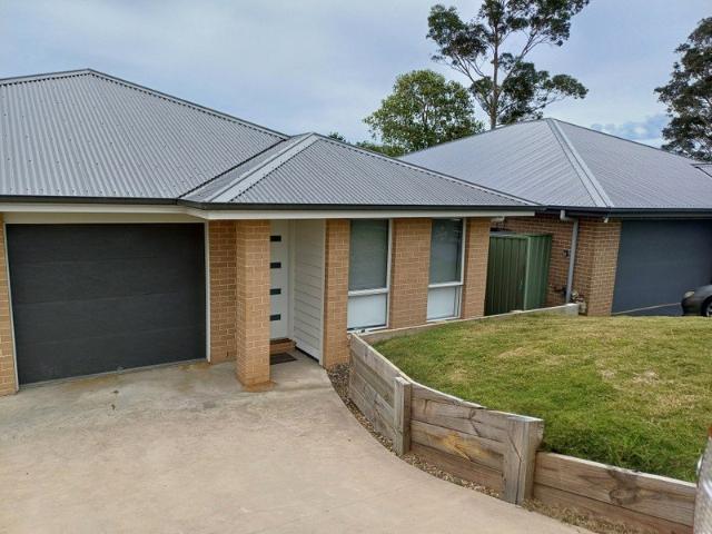 Duplex for rent in Nowra, New South Wales