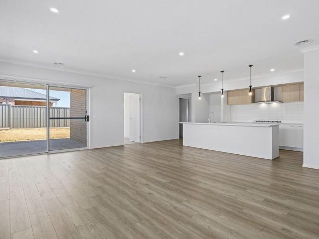House for rent in Huntly, Victoria
