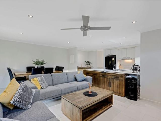 Townhouse for rent in Kings Creek, Queensland