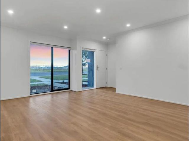 Townhouse for rent in Camerons Creek, Victoria