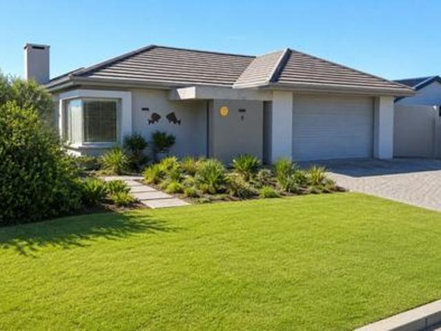 House for sale in Groot Brak Rivier, Western Cape