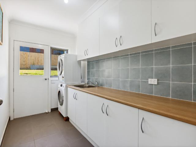 House for sale in Kalimna, Victoria