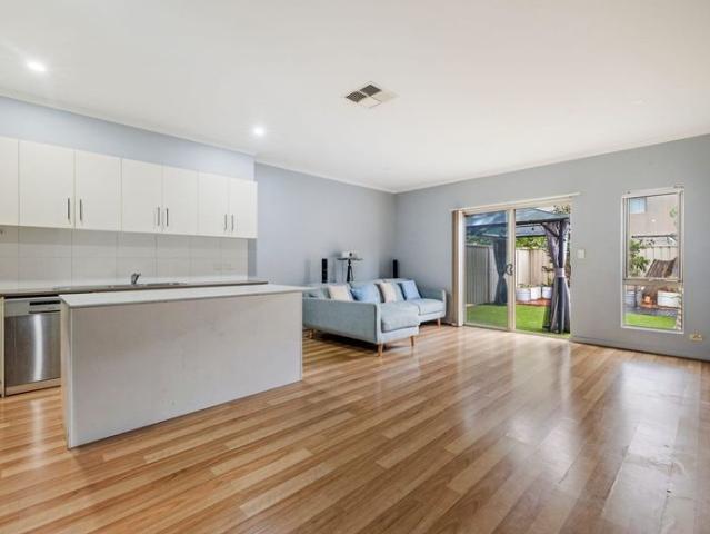 Townhouse for rent in Horseshoe Creek, South Australia