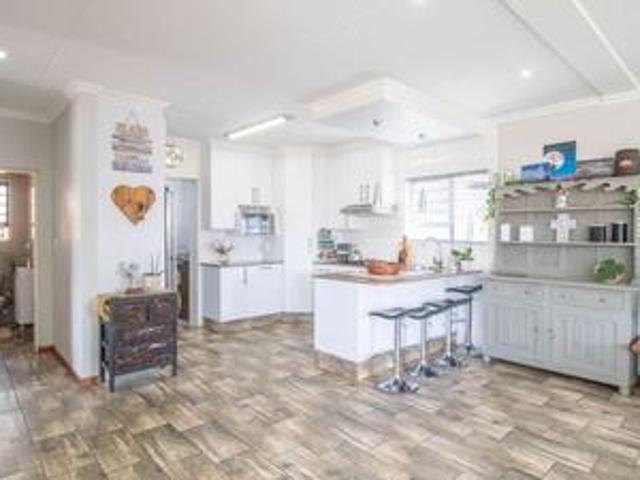 House for sale in Kempton Park, Pomona