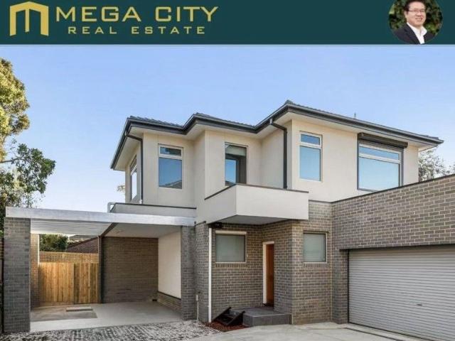 Townhouse for sale in Camerons Creek, Victoria