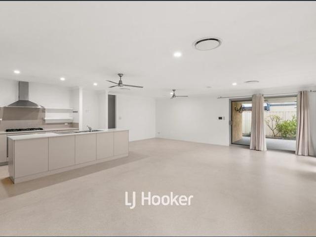 House for rent in Broadwater, Western Australia