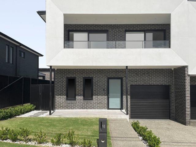 Duplex for rent in Condell Park, Sydney