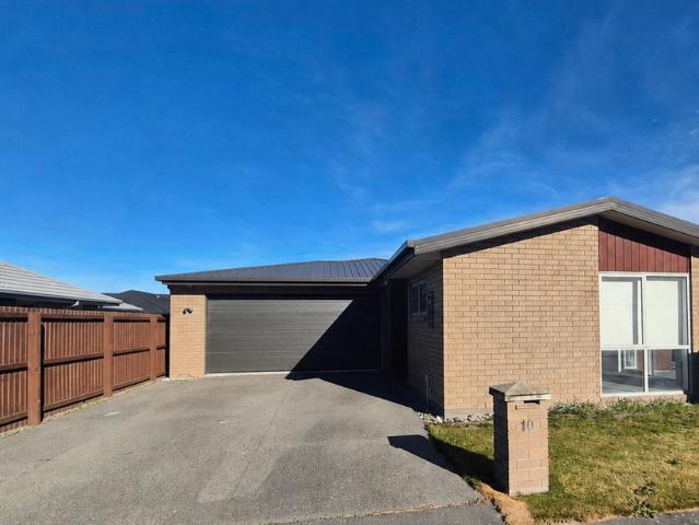 House for rent in Chaslands, Canterbury