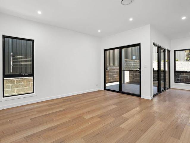 Townhouse for rent in Dunmore, New South Wales