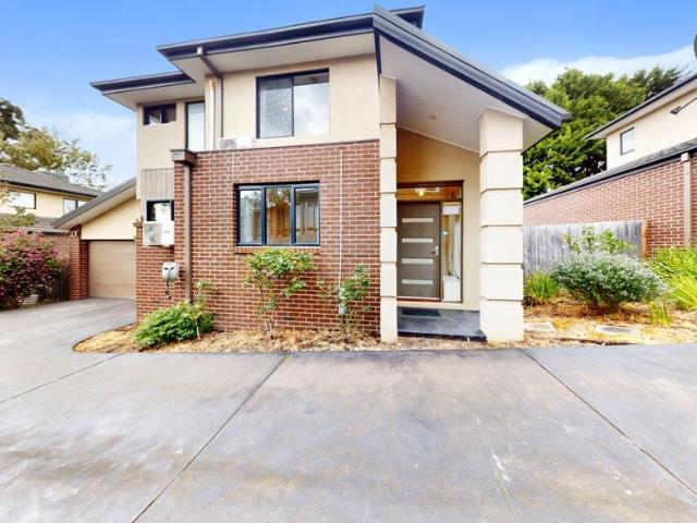 Townhouse for rent in Camerons Creek, Victoria